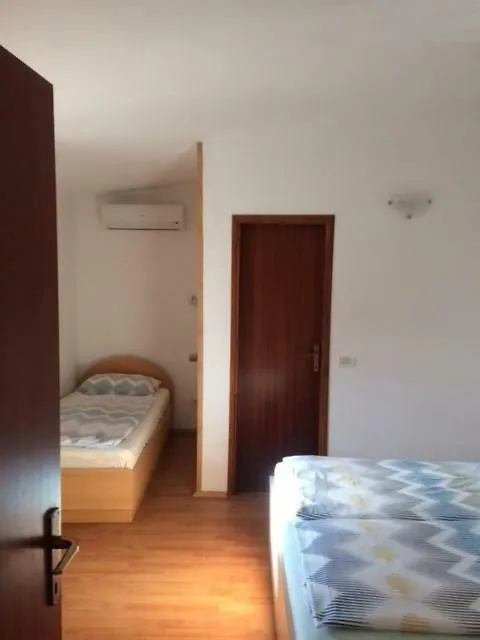 Apartmani Dekovic Materada Poreč 3*,