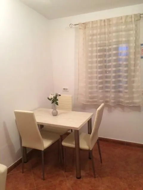 Apartmani Dekovic Materada 波雷奇 3*,  克罗地亚